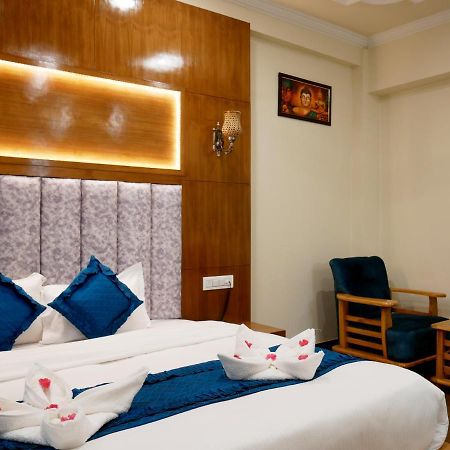 New Ambika International Mall Road Hotel Манали Экстерьер фото