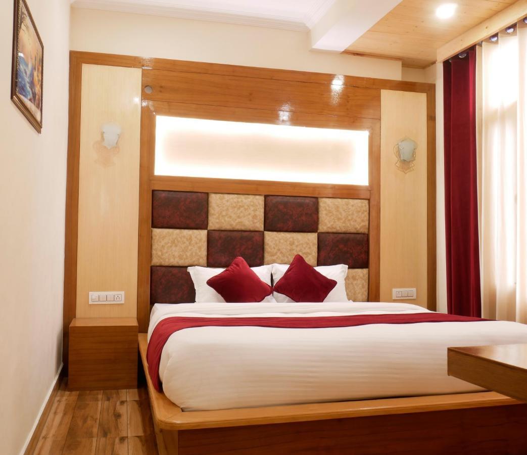 New Ambika International Mall Road Hotel Манали Экстерьер фото